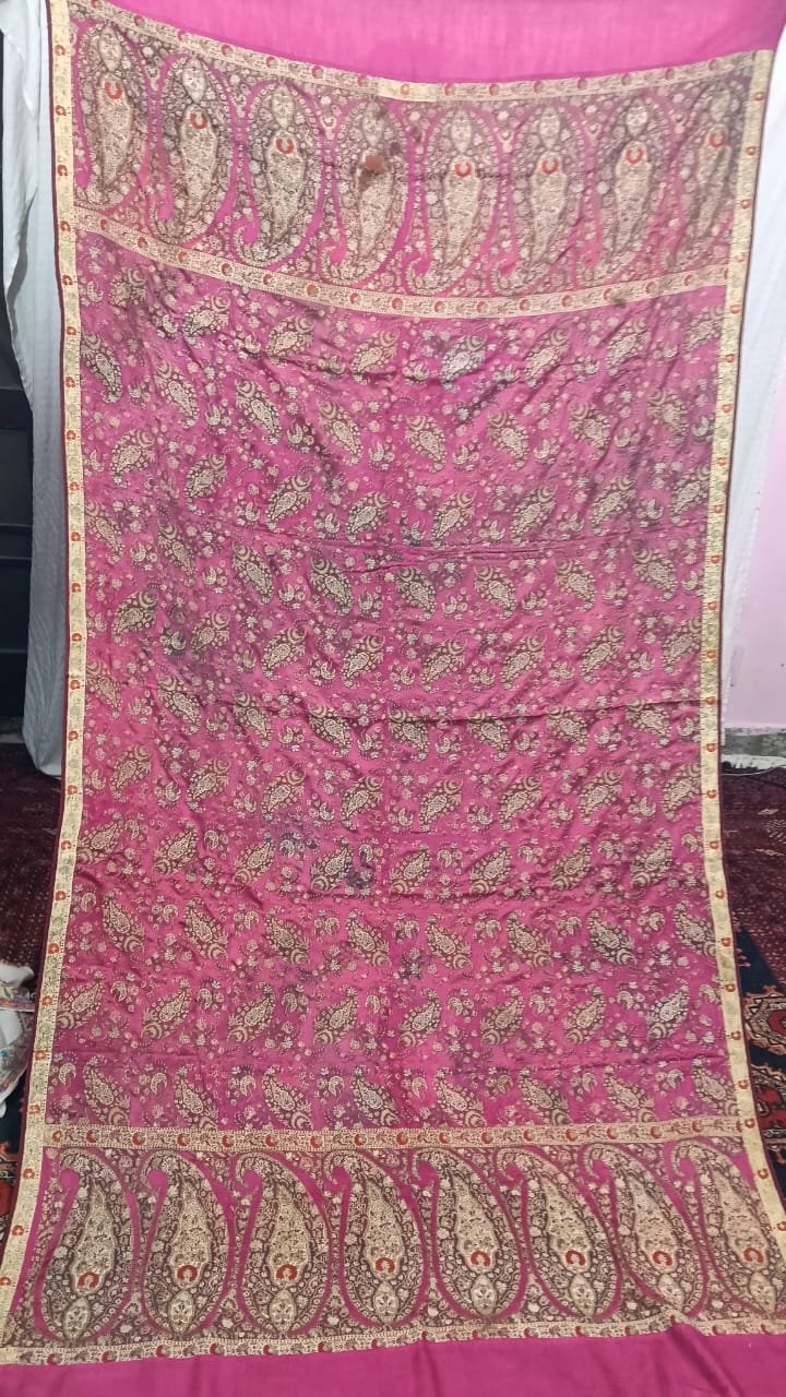 Antique silk paisley purmatan 